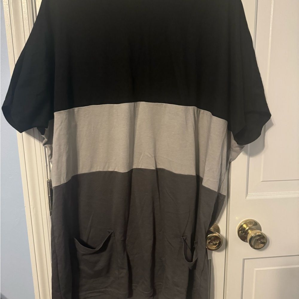 Color Block Long Tunic Tee with Pockets! Comfy Casual Versatile. XL - Picture 6 of 10
